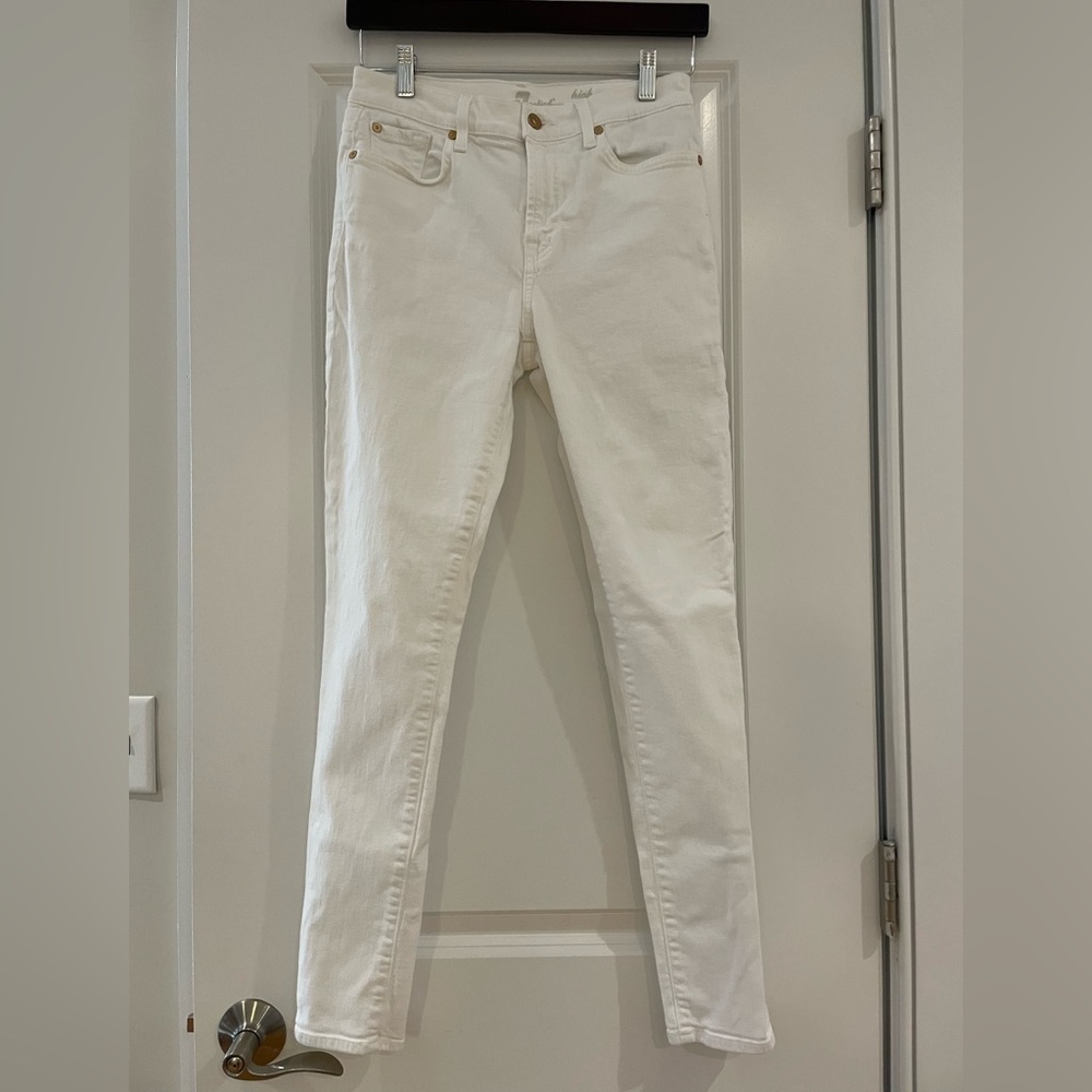 7FAM 7 For All Mankind high waist gwenevere skinny white jeans. Size 27
